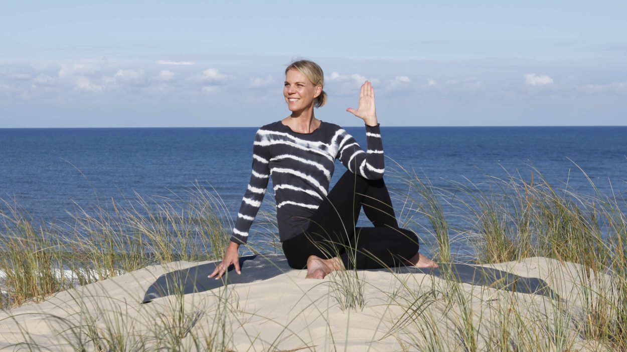 Vinyasa Flow Yoga für die Mittagspause - DVD 05