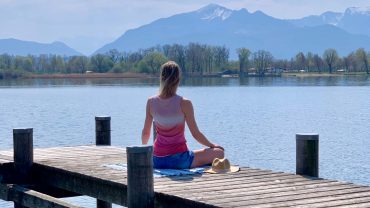 Mantra: Sarve Bhavantu Sukhinah (Chiemsee)