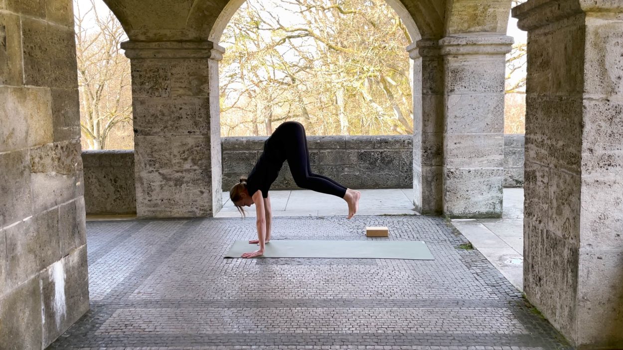 YOGAMOUR 125: Einfacher Mandala Flow