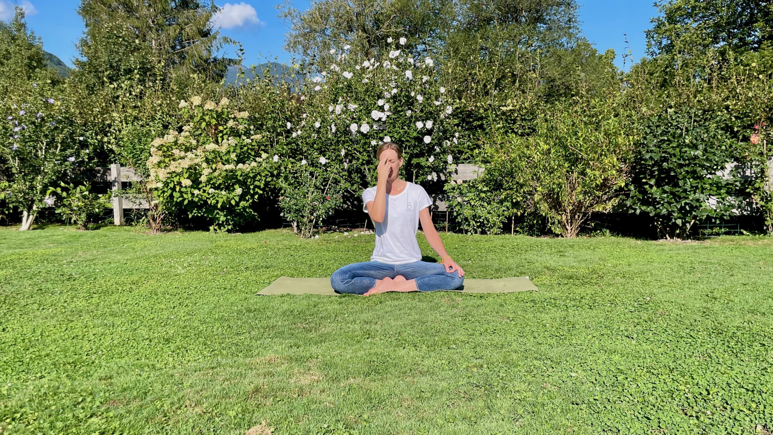 YOGAMOUR 149: Nadi Shodana