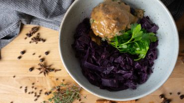 Spinat- und Pertersilienknödel