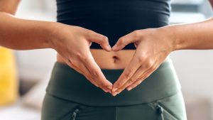 Soll frau während der Periode Yoga üben?