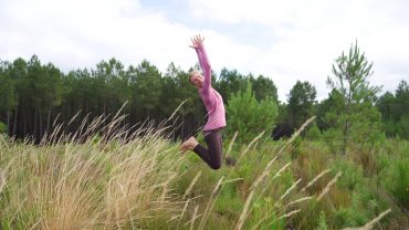 Bärbel freut sich auf die Live-Herbst-Challenge 2024 »Wachgeküsst und aufgeweckt« bei YOGAMOUR