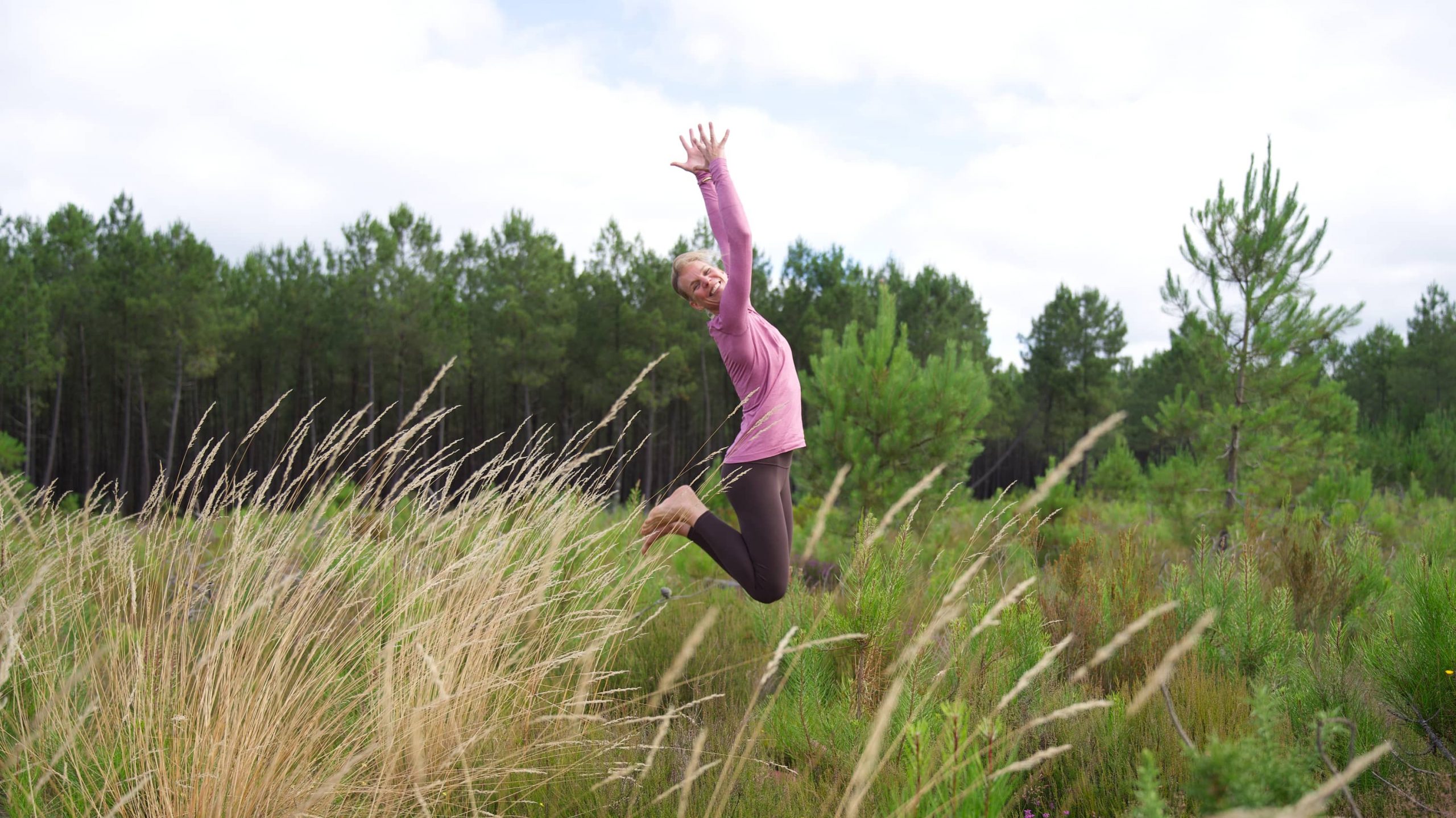 Bärbel freut sich auf die Live-Herbst-Challenge 2024 »Wachgeküsst und aufgeweckt« bei YOGAMOUR