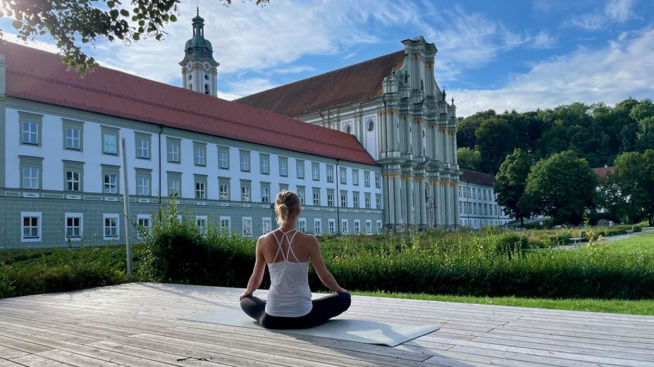 Hotel Fürstenfelder, Fürstenfeldruck – Meditation vor dem Kloster