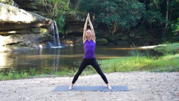 YOGAMOUR 195: Bärbel von YOGAMOUR beim Kookaburra Flow