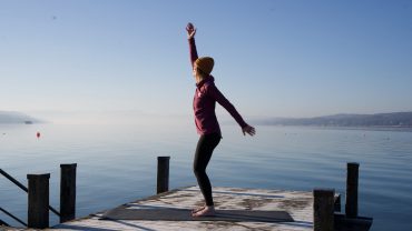Bärbel am Starnberger See – Pranadusche, Chi Release - YOGAMOUR 223