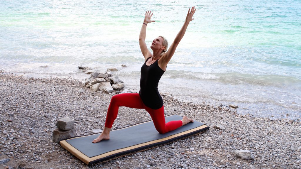 YOGAMOUR 66