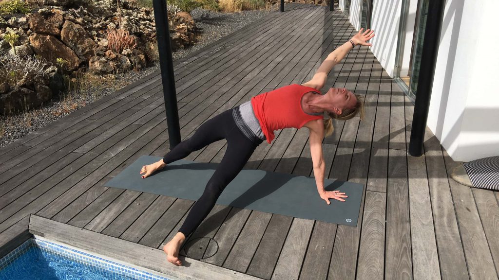 YOGAMOUR 83